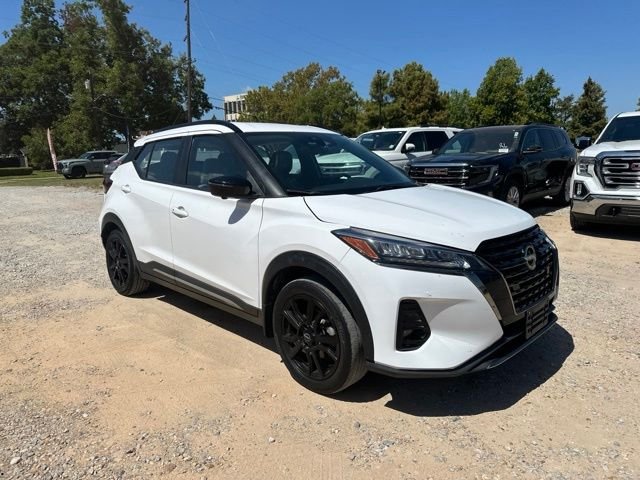 Used 2023 White Nissan SR image 1