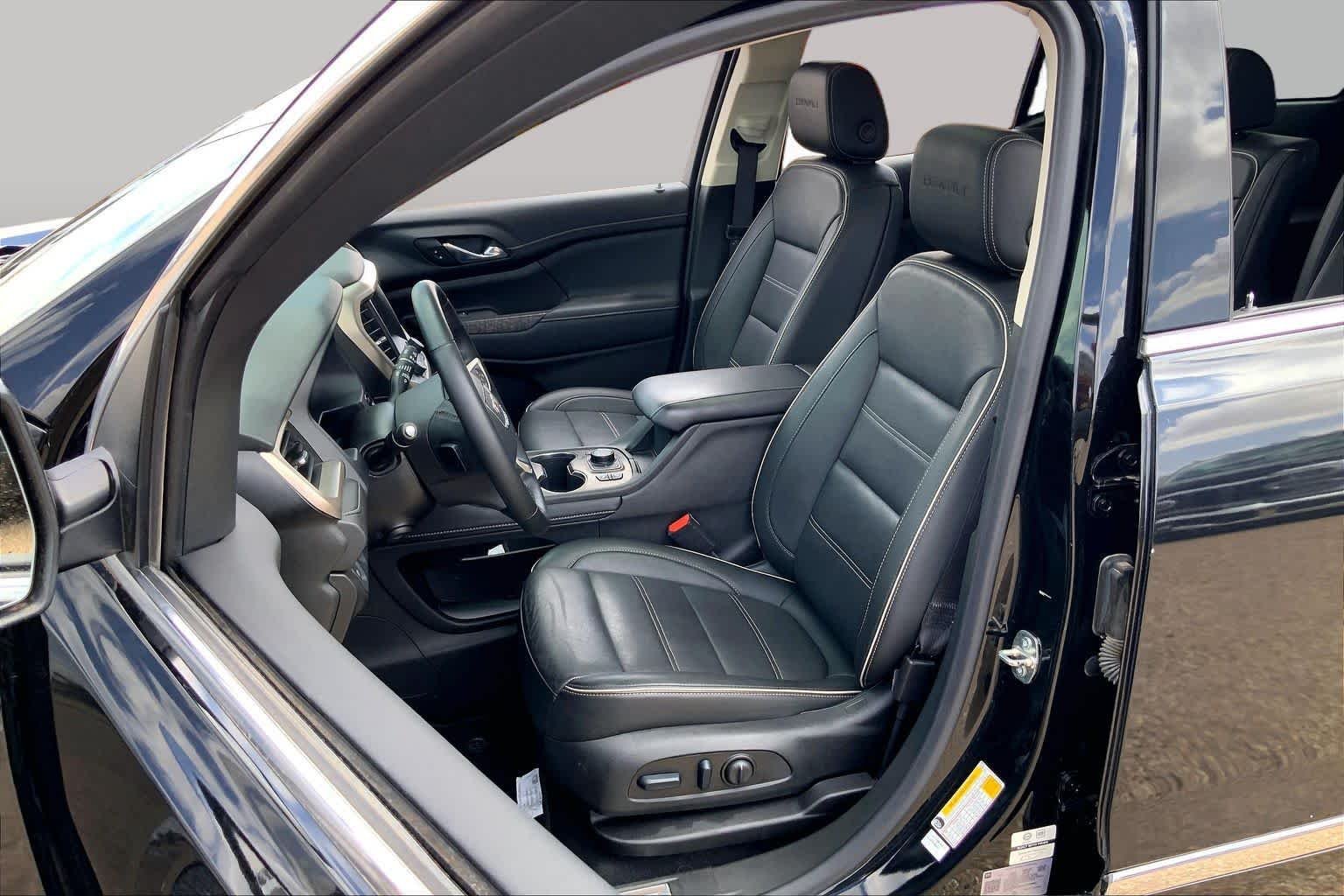 Used 2023 Ebony Twilight Metallic GMC Denali image 8
