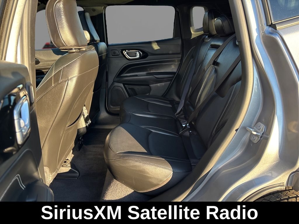 Used 2022 Silver Jeep High Altitude image 11