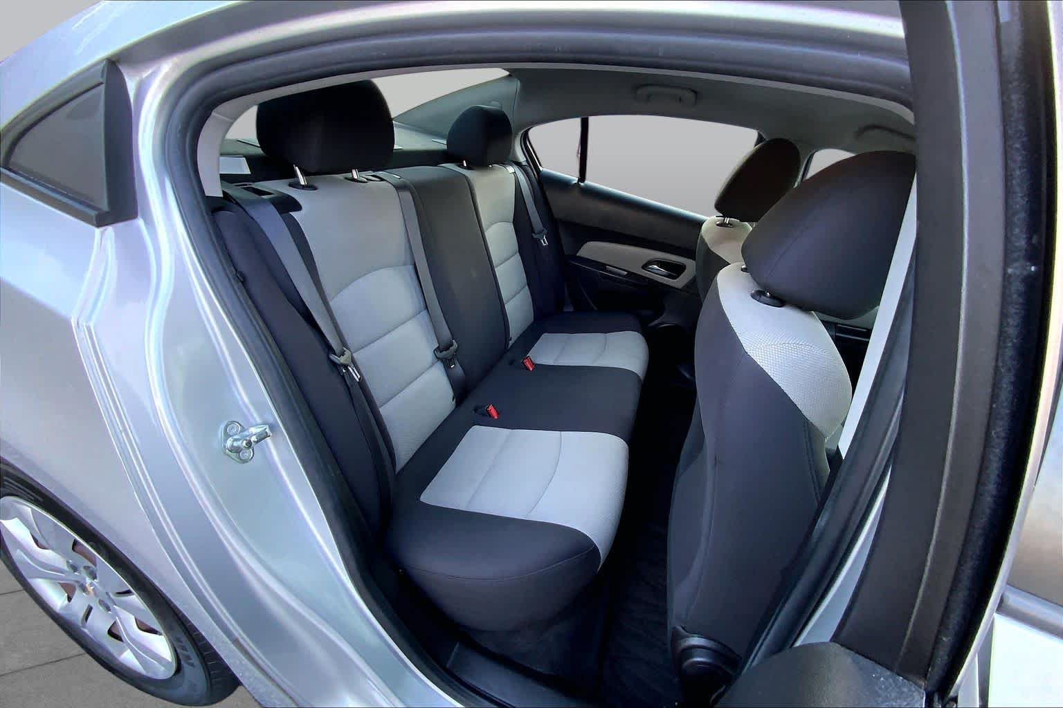 Used 2016 Silver Ice Metallic Chevrolet LS image 19