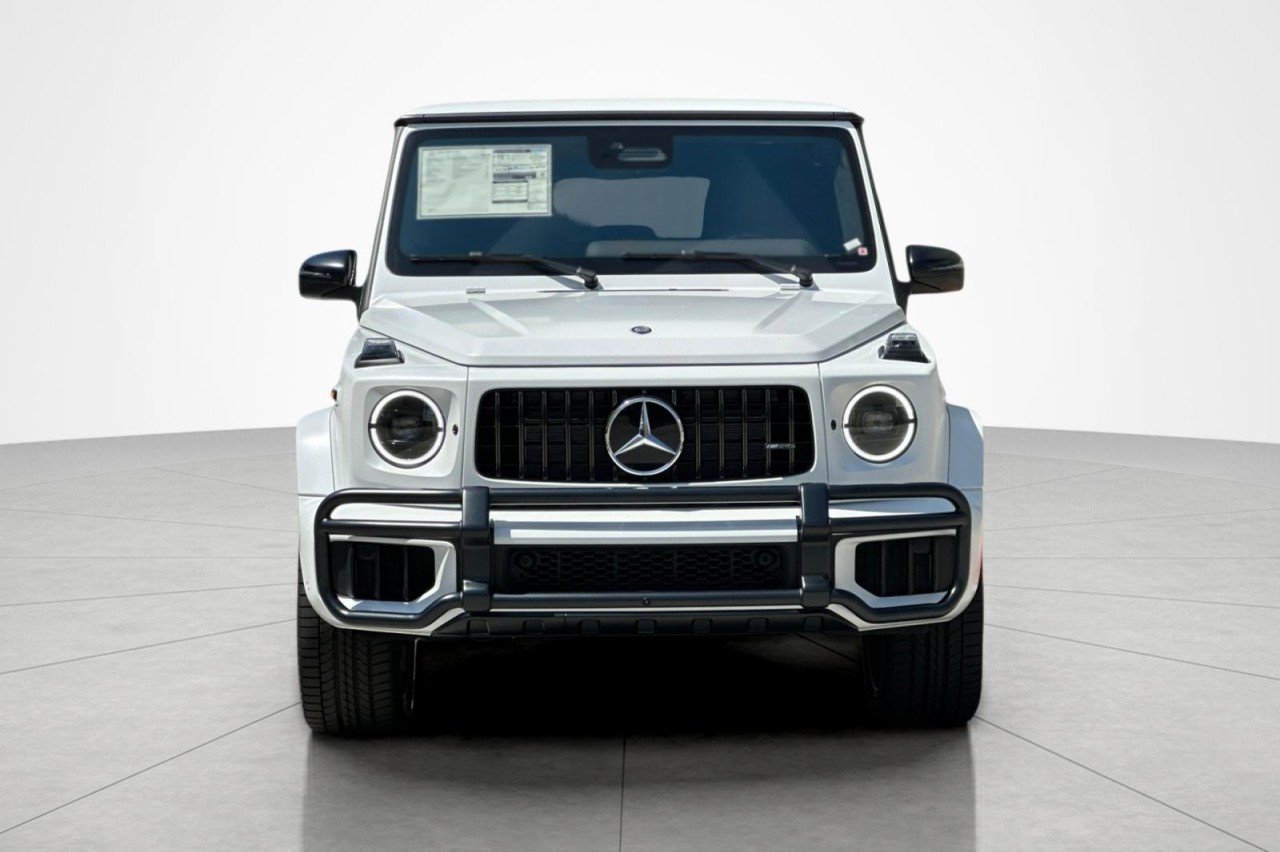 New 2026 MANUFAKTUR Moonlight White Magno Mercedes-Benz AMG® G 63 SUV image 8