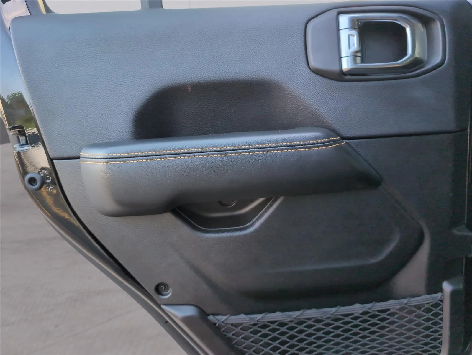 Used 2025 Black Clearcoat Jeep Sahara image 33