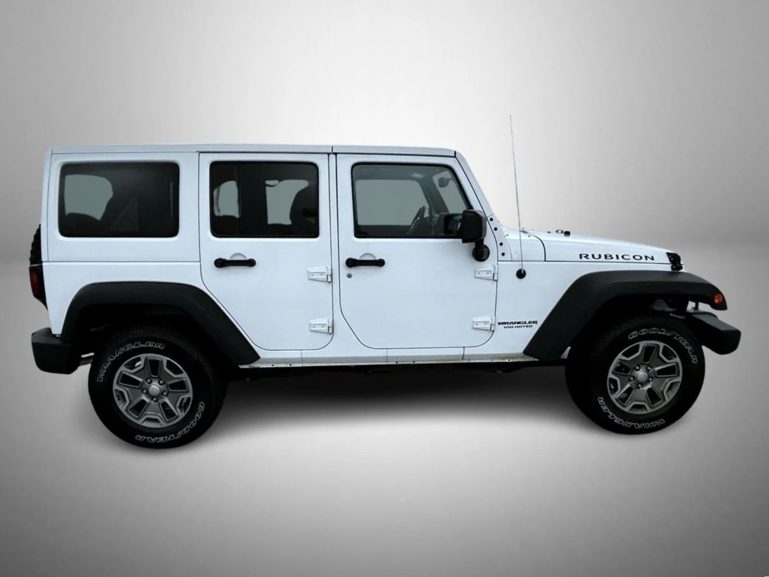 Used 2017 White Jeep Unlimited Rubicon image 4