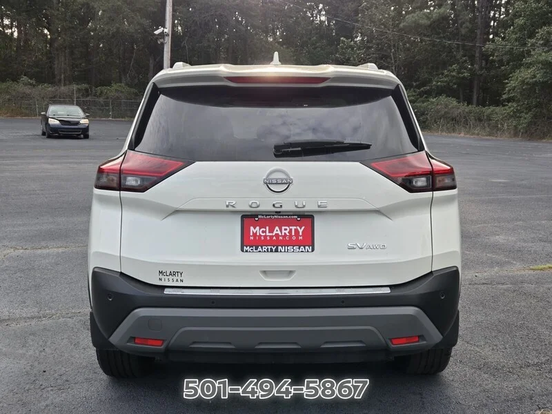 Used 2023 Pearl White NISSAN SV image 4