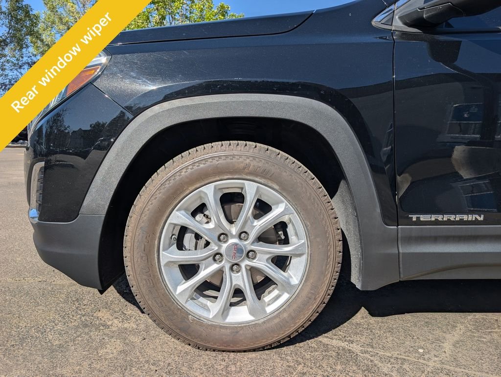 Used 2019 Black GMC SLE image 10
