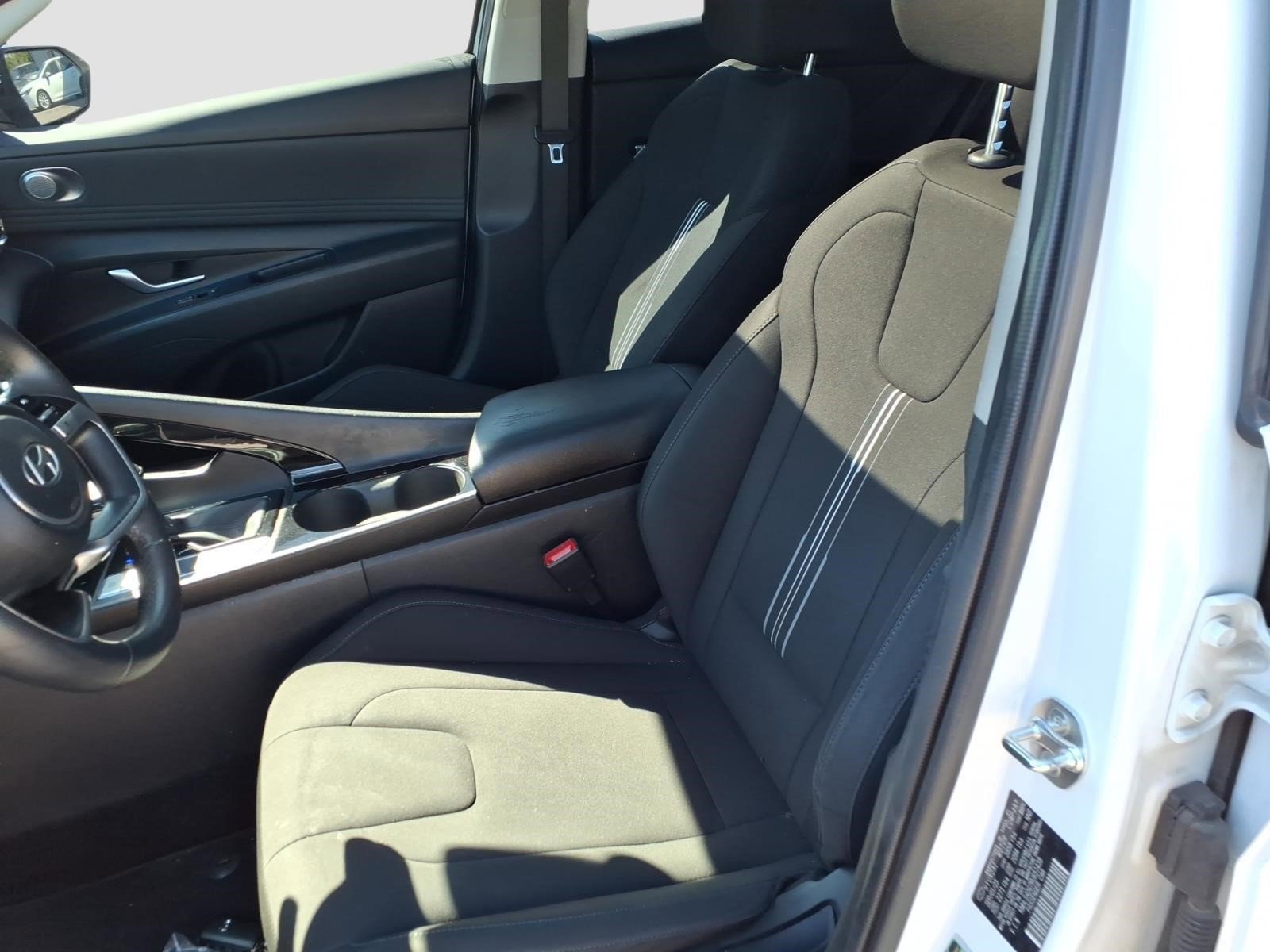 Used 2024 Serenity White Hyundai SEL image 6