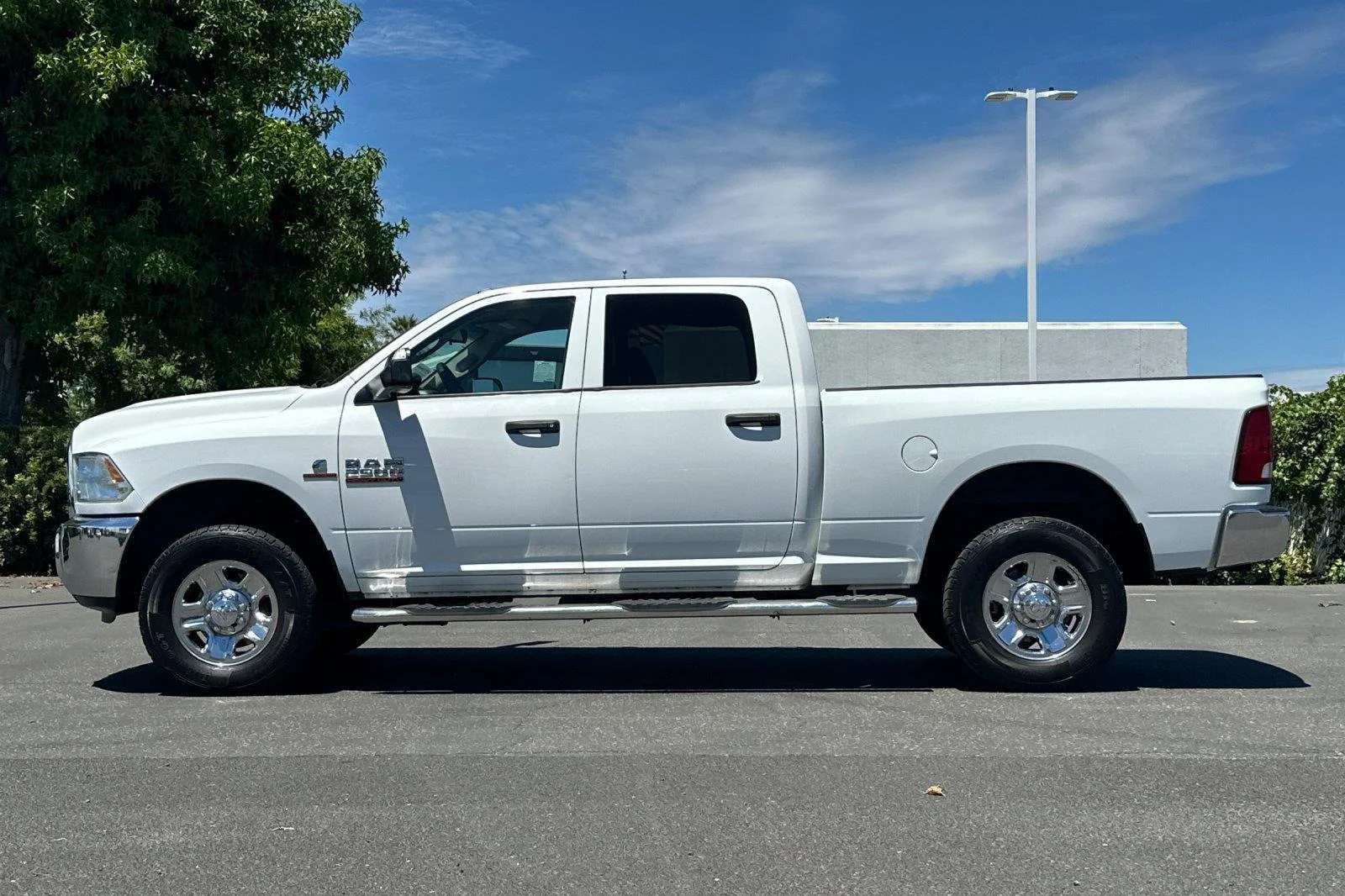 Used 2014 Bright White Clearcoat Ram Tradesman image 7
