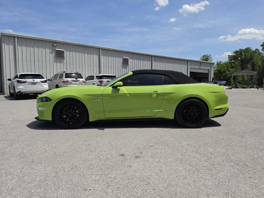Used 2020  Ford GT Premium image 6