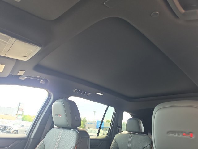 2026 GMC Acadia AT4 - Photo 18