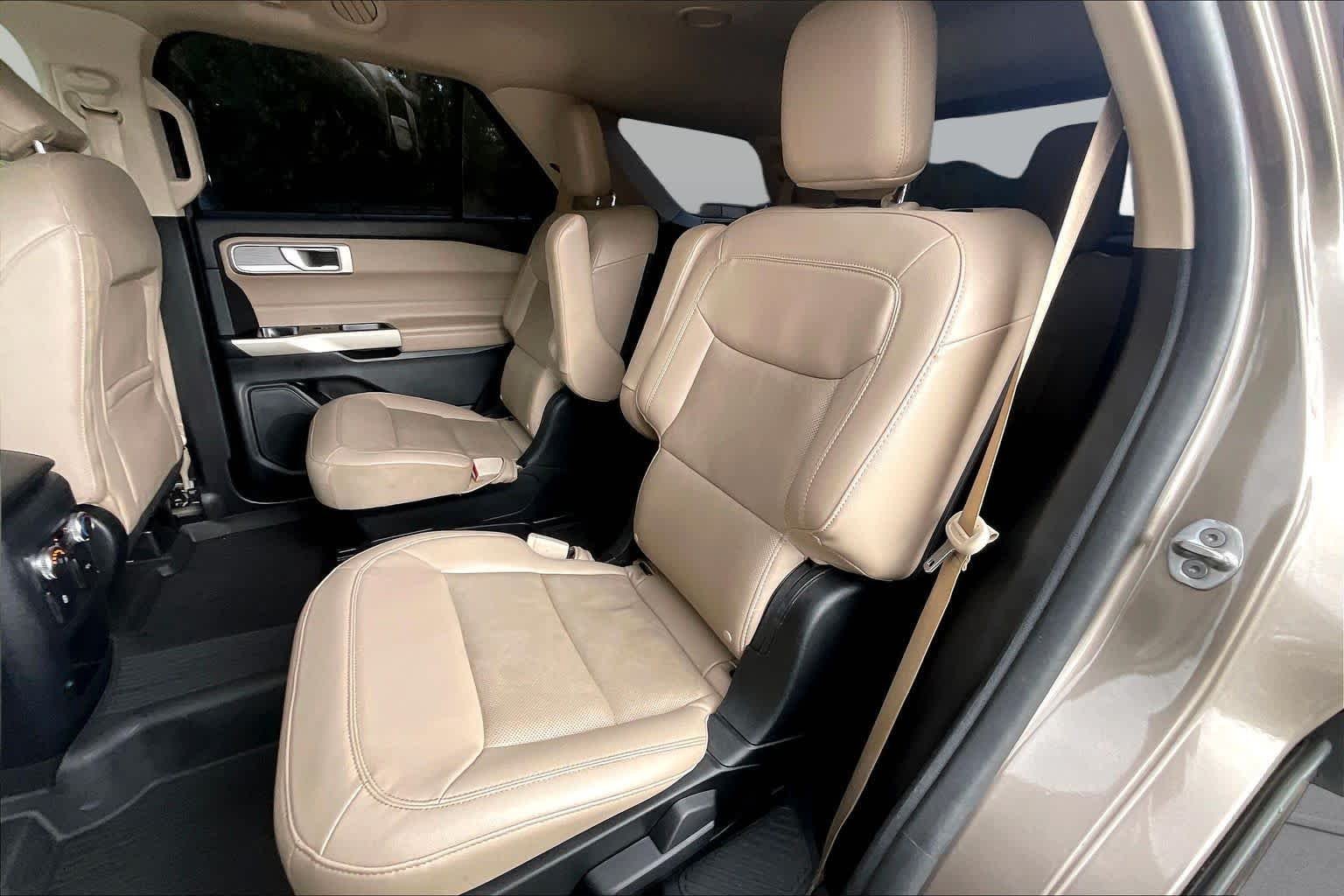 Used 2021 Stone Gray Ford Limited image 20