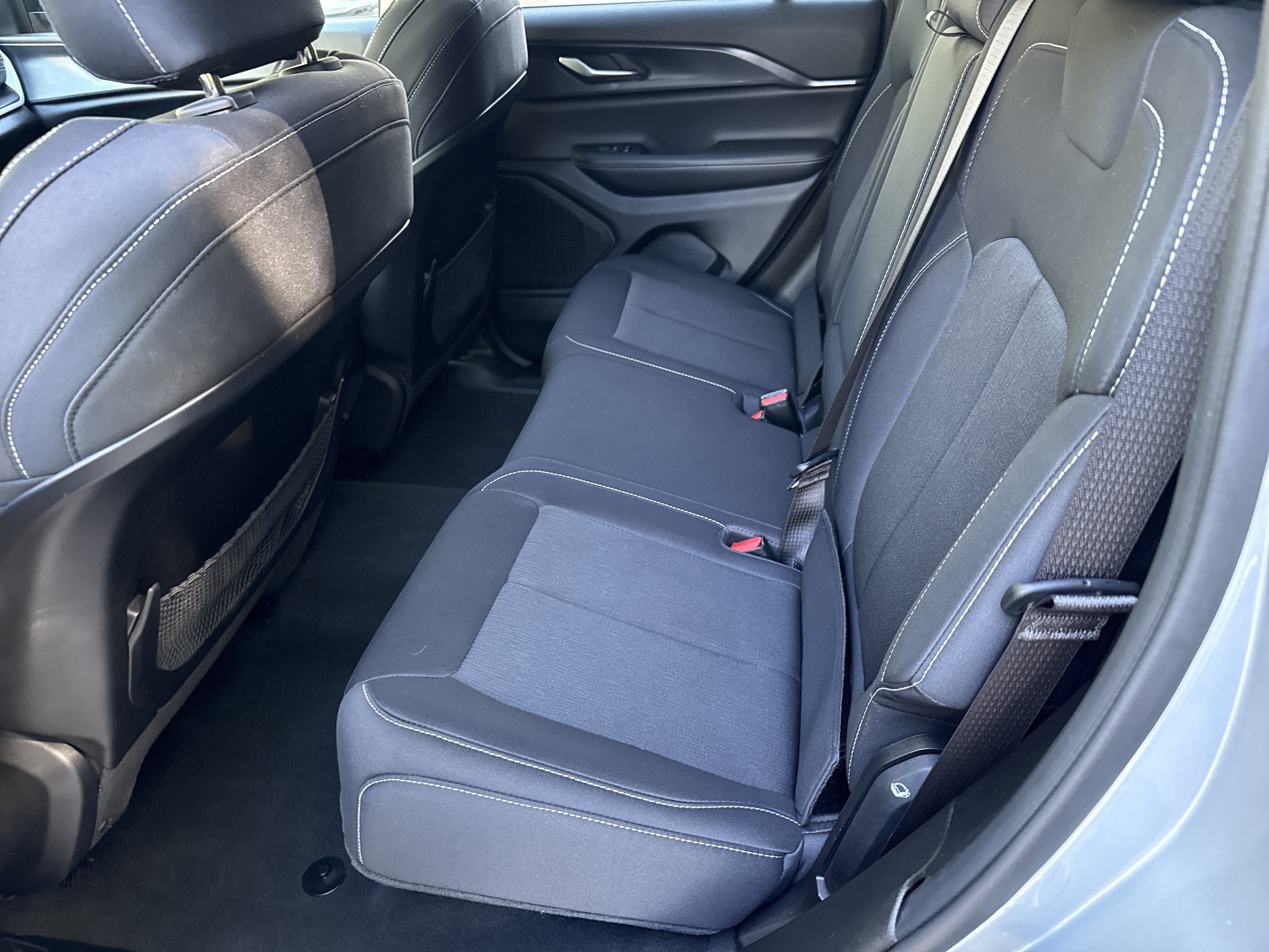 Certified Used 2023 Silver Zynith Jeep Laredo image 20