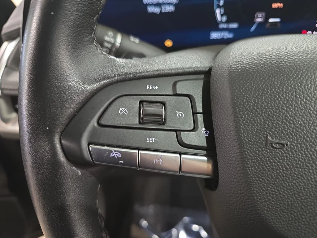 Used 2025 Black Cadillac Premium Luxury image 17