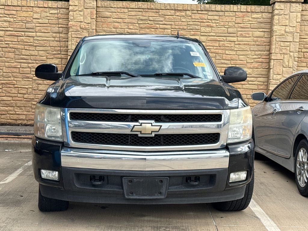 Used 2008 Chevrolet Silverado 1500 1LT with VIN 3GCEC13JX8G261117 for sale in North Richland Hills, TX