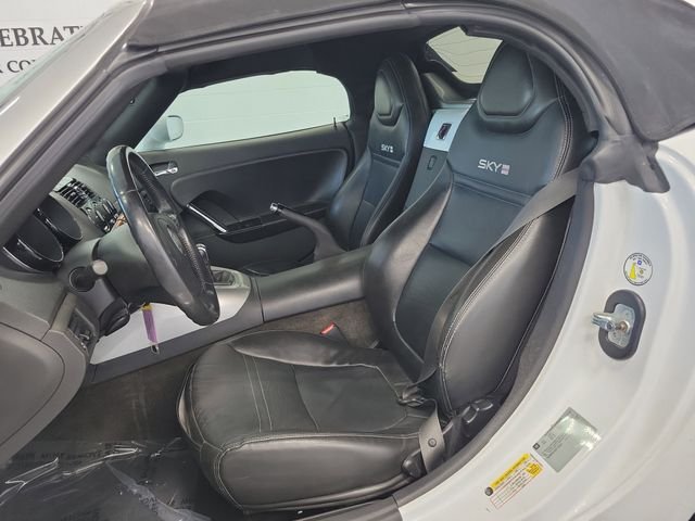Used 2008 White Saturn Red Line image 7