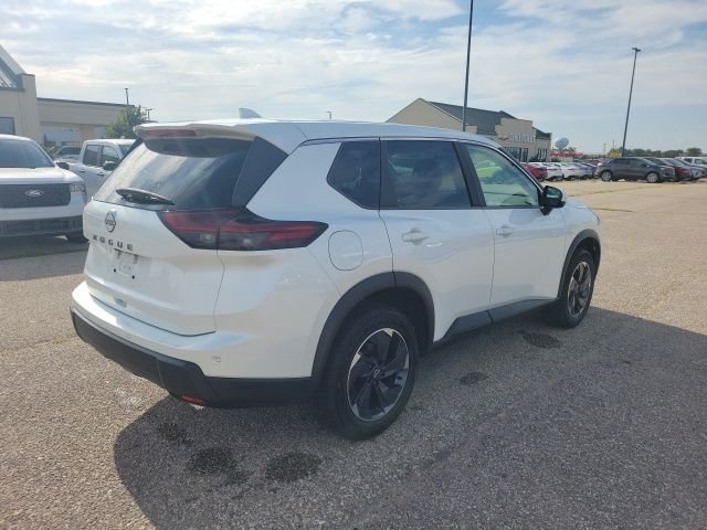 Used 2025 White Nissan SV image 20
