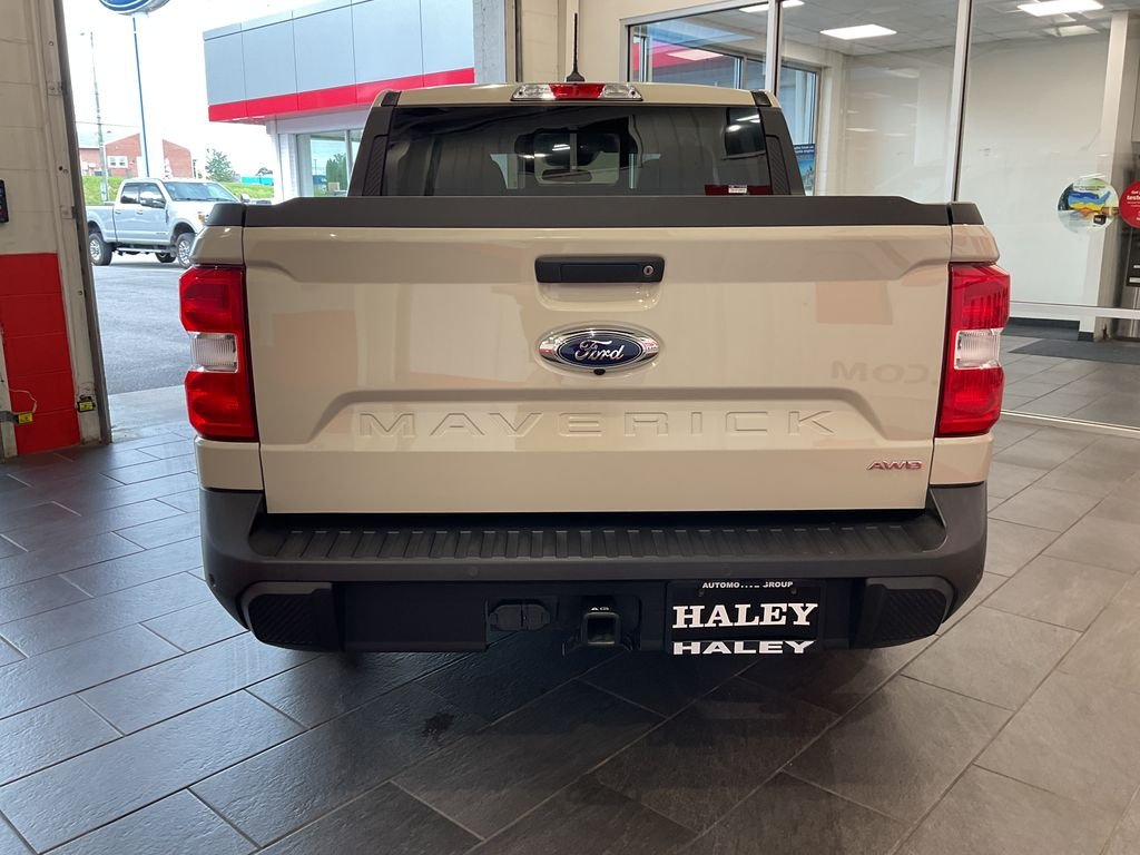 Used 2024 Beige Ford Lariat image 7
