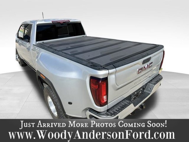 Used 2022 Silver GMC Denali image 6