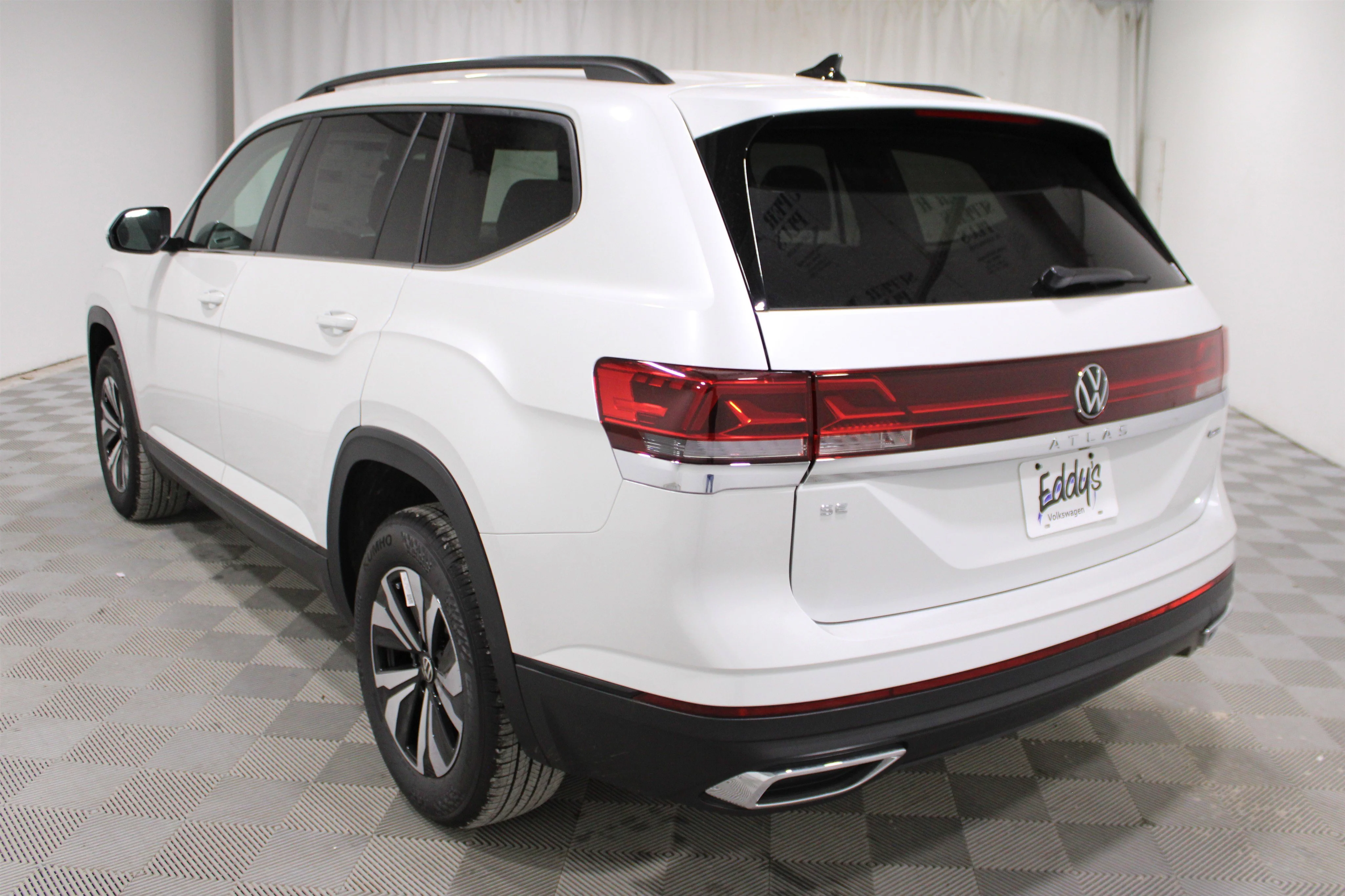 2026 Volkswagen Atlas SE - Photo 30
