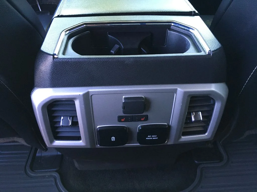 Used 2018 White Ford Lariat image 27