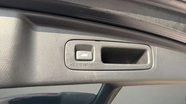 Used 2024  Honda EX-L image 33