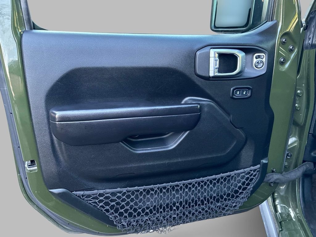 Used 2021 Green Jeep Rubicon image 18