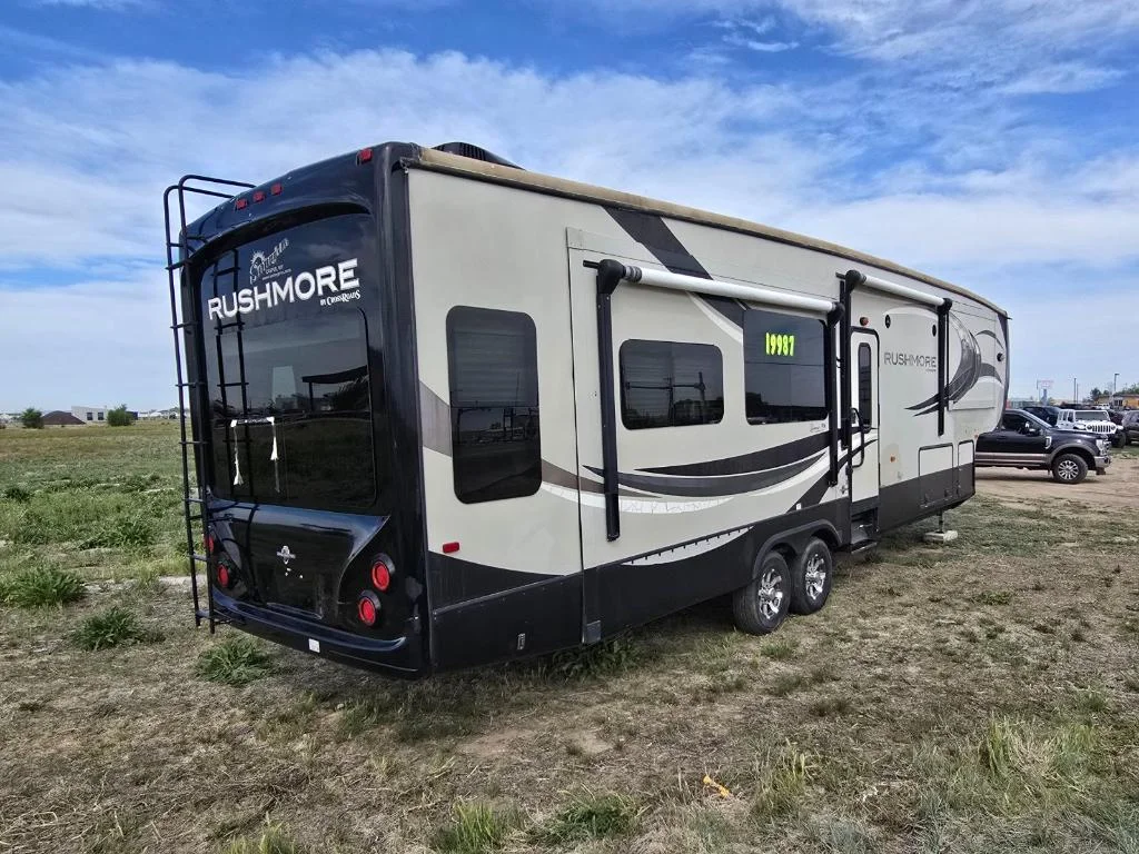 Used 2013 Tan Crossroads  image 6
