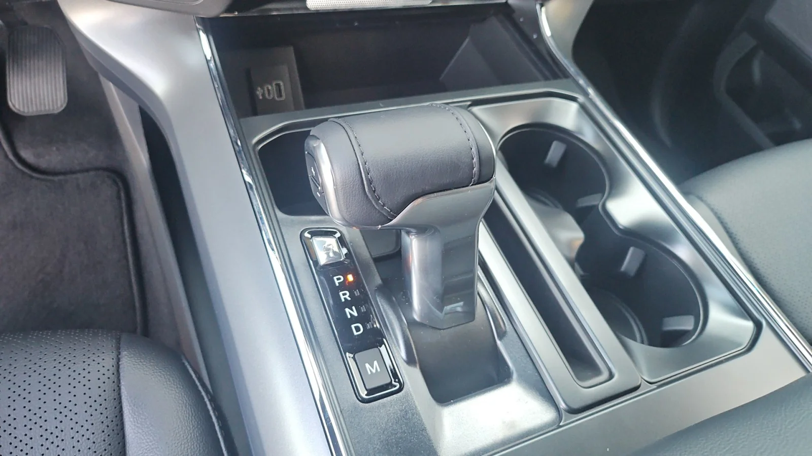 New 2026 Carbonized Gray Metallic Ford Lariat 4WD image 15
