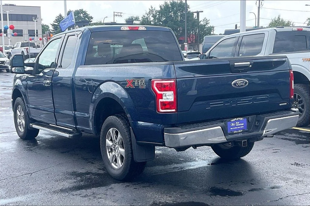 Used 2018 Blue Ford XLT image 10