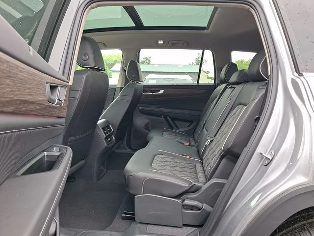 New 2025 Silver Volkswagen 2.0T SEL Premium R-Line image 6