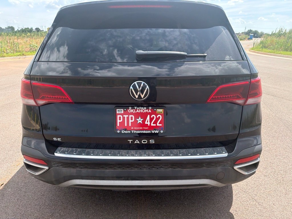 Used 2022 Deep Black Volkswagen 1.5T SE image 7