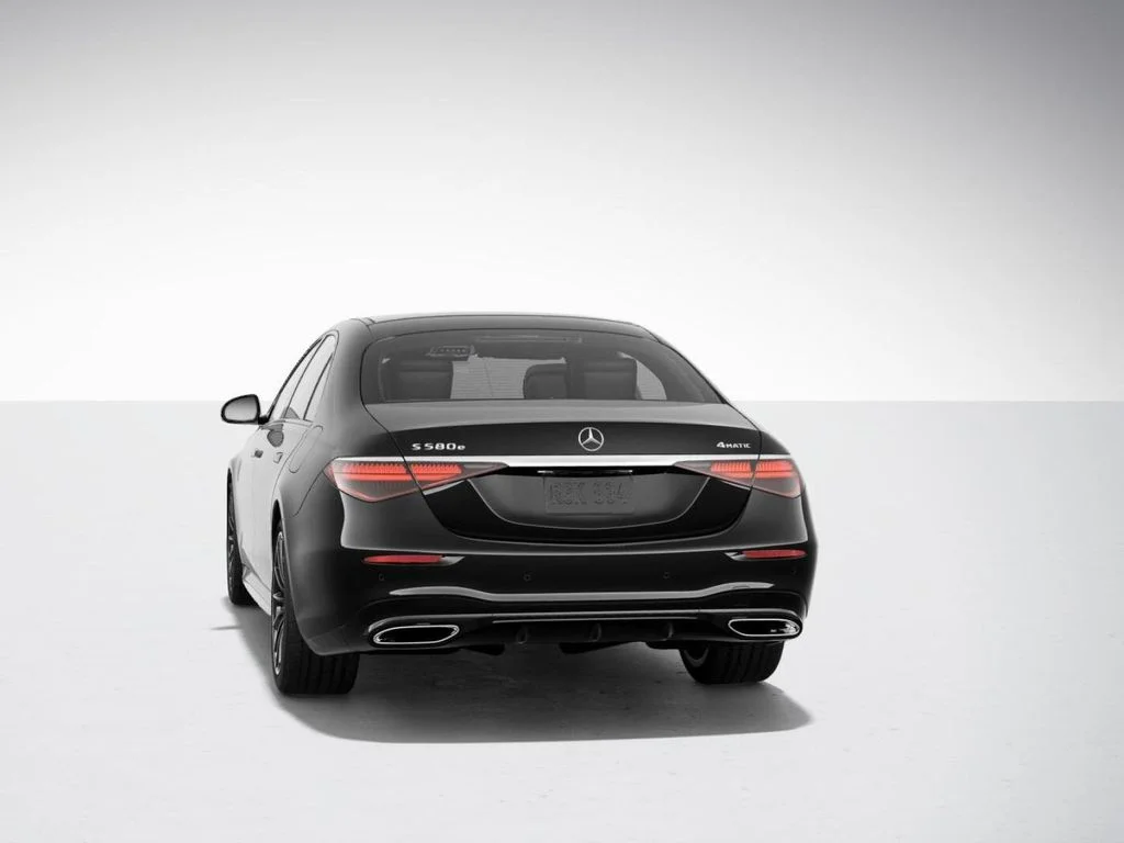 Used 2025 Black Mercedes-Benz S 580e image 26