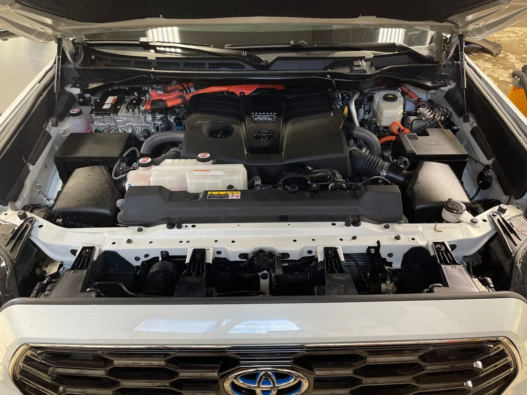 Used 2023 Beige Toyota Platinum image 9