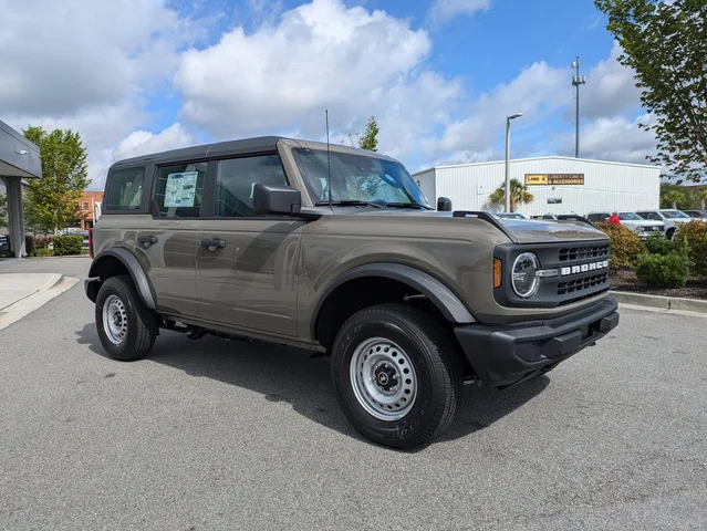 2026 Ford Bronco Base