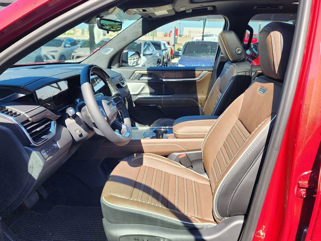 2026 GMC Acadia Denali Ultimate - Photo 16