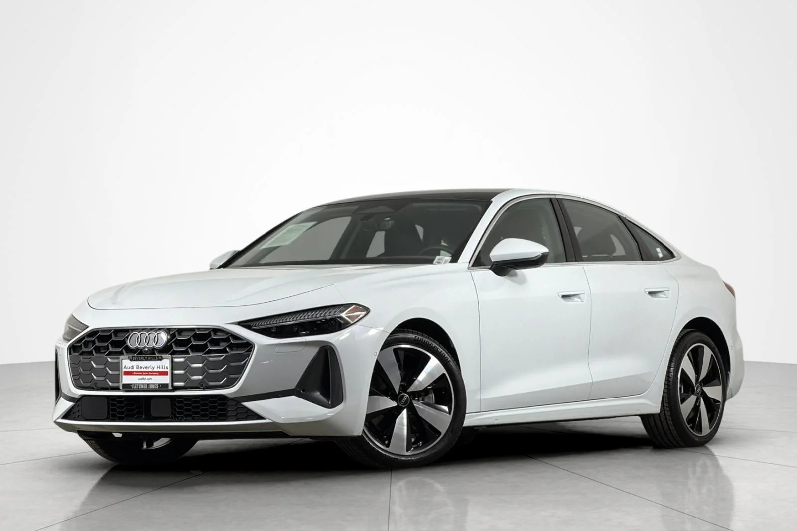 Used 2025 Glacier White Metallic Audi Premium Plus 2.0 TFSI quattro image 1