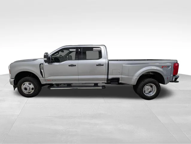 2027 Ford F-350SD F-350® XLT