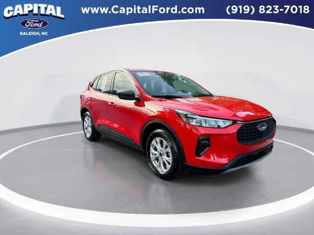 Used 2024 Red Ford Active image 2