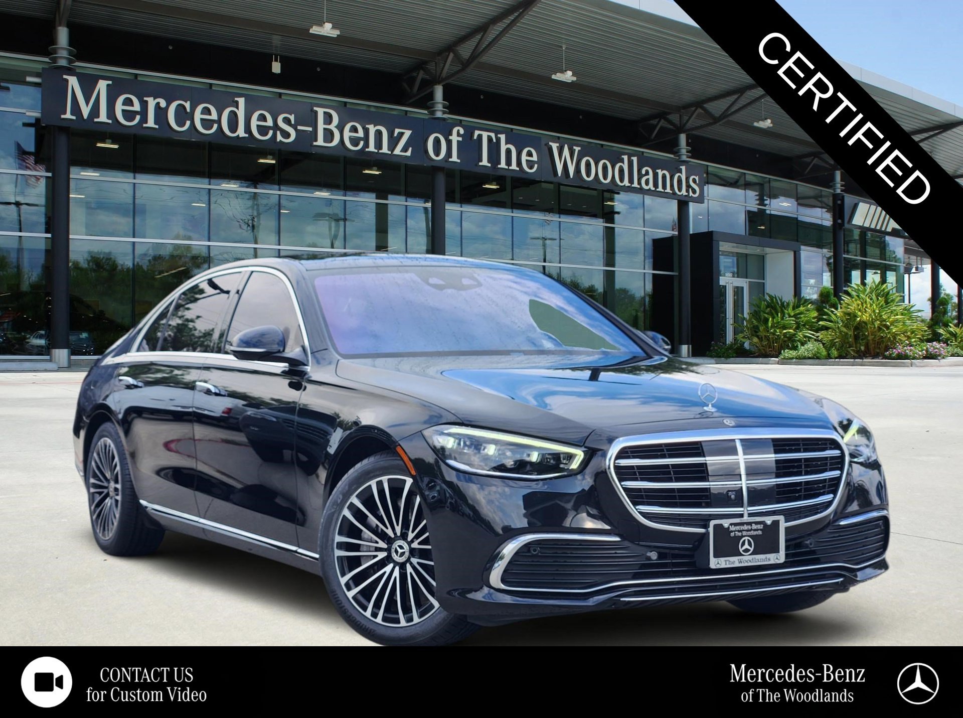 Certified Used 2022 Obsidian Black Metallic Mercedes-Benz S 500 image 1