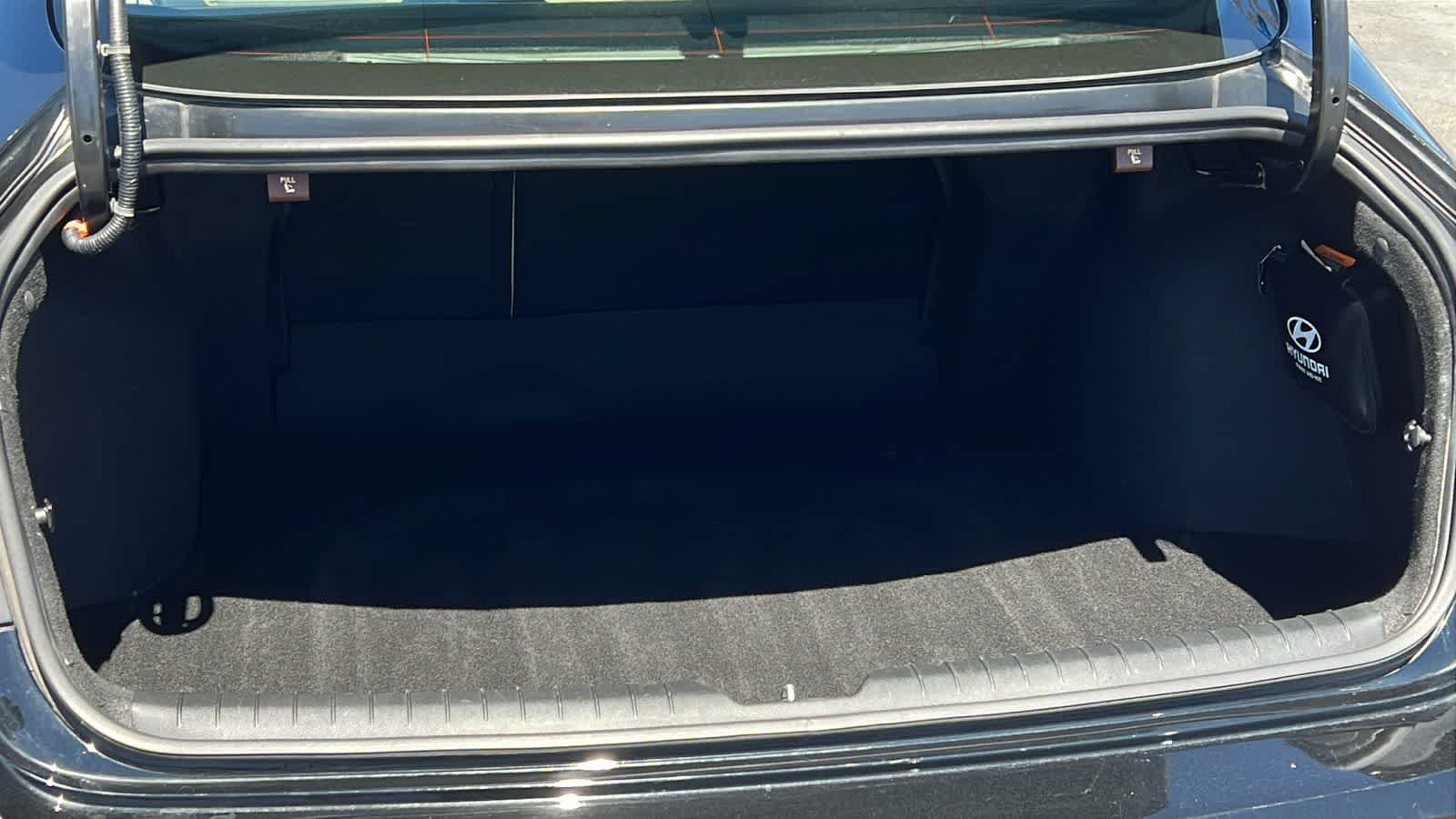 Certified Used 2023 Onyx Black Hyundai SEL image 27