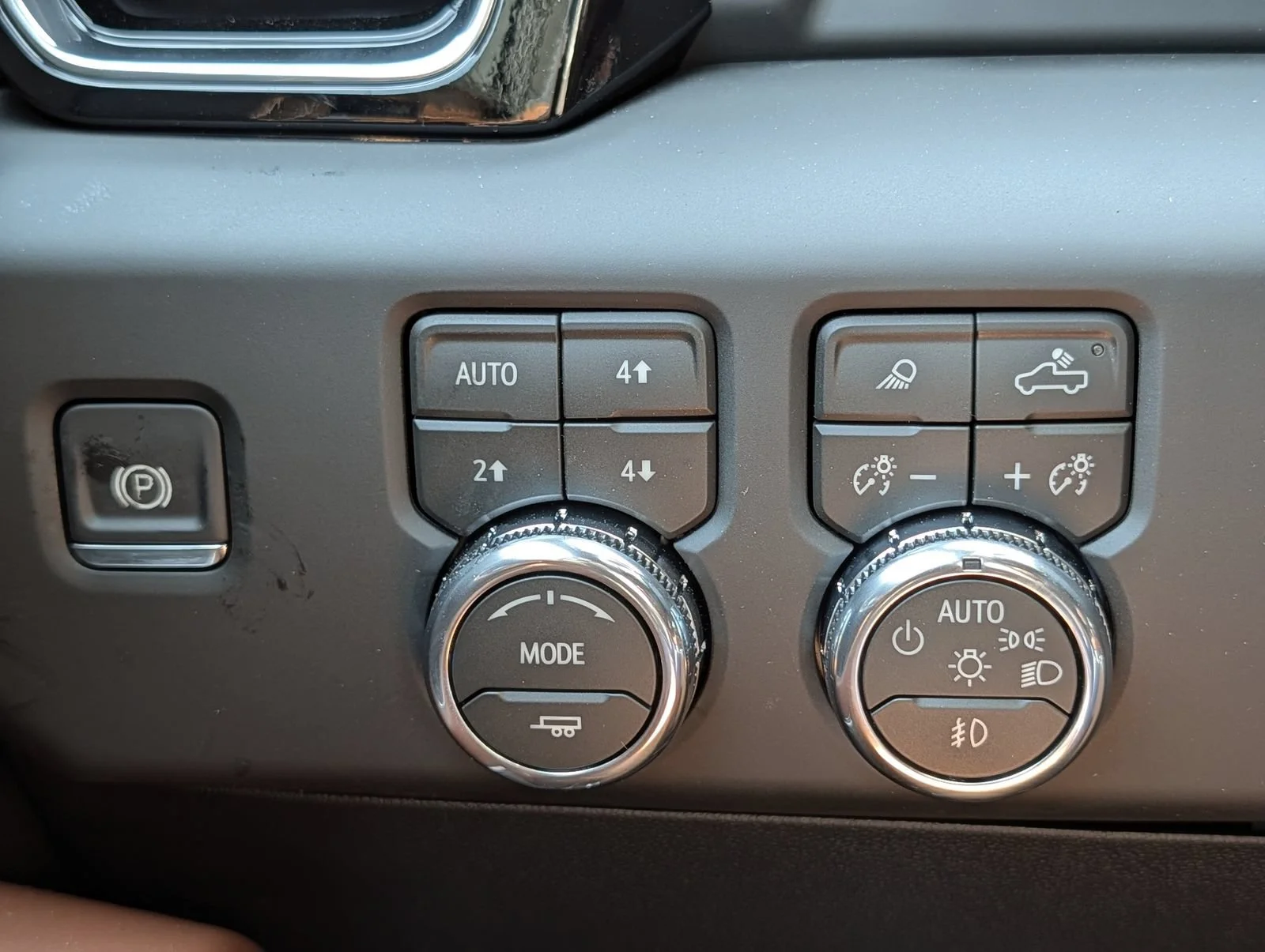 2026 GMC Sierra 2500HD Denali Ultimate - Photo 15
