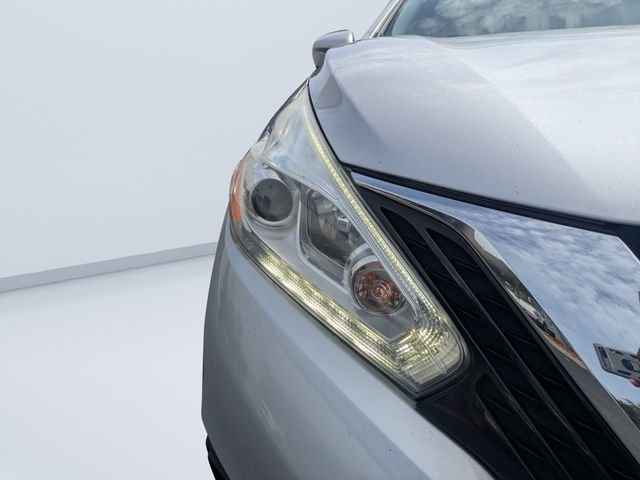 Used 2017 Silver Nissan SV image 9