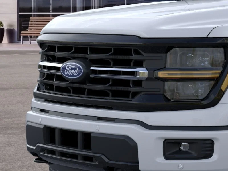 New 2026 Oxford White Ford XLT image 40