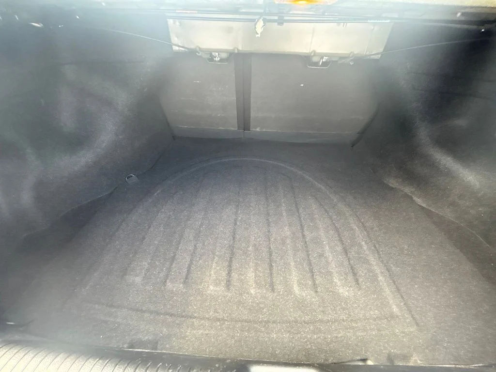 Used 2013 Black Hyundai GLS image 20