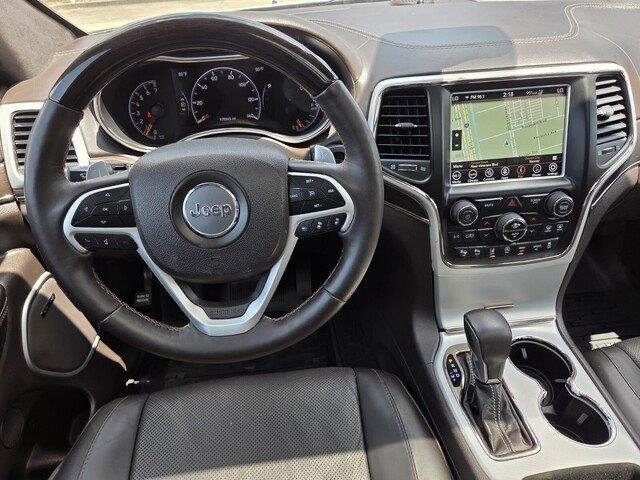 Used 2018 Ivory 3-Coat Jeep Summit image 21