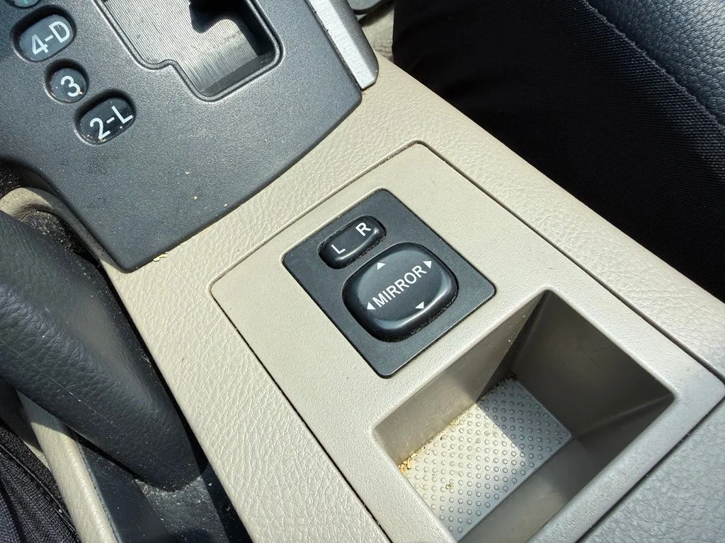 Used 2007 Black Toyota Limited image 31