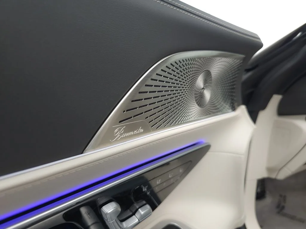 Certified Used 2025 MANUFAKTUR Cirrus Silver MAGNO Mercedes-Benz SL 63 AMG® image 8