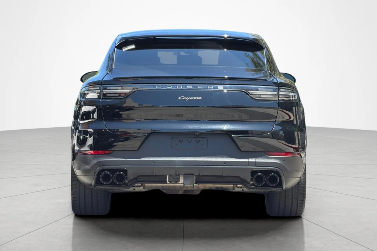 Used 2023 BLACK Porsche Platinum Edition image 4