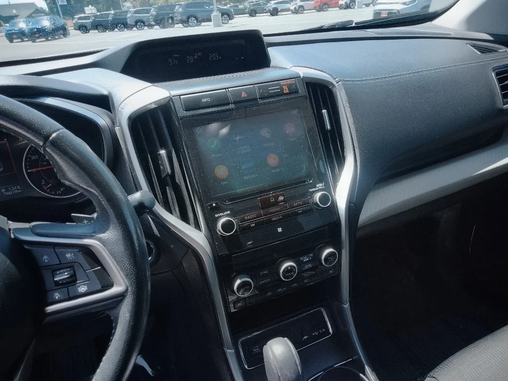 Used 2022 Ice Silver Metallic Subaru Premium image 19