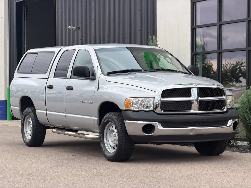 Used 2004 Silver Dodge ST image 4