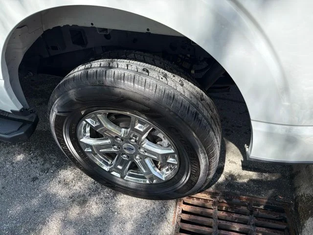Used 2023 White Ford XLT image 7